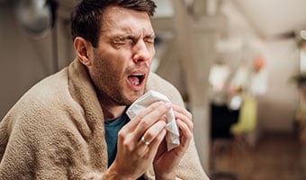 Comment protéger son nez et éviter qu'il ne devienne rouge pendant un rhume ?